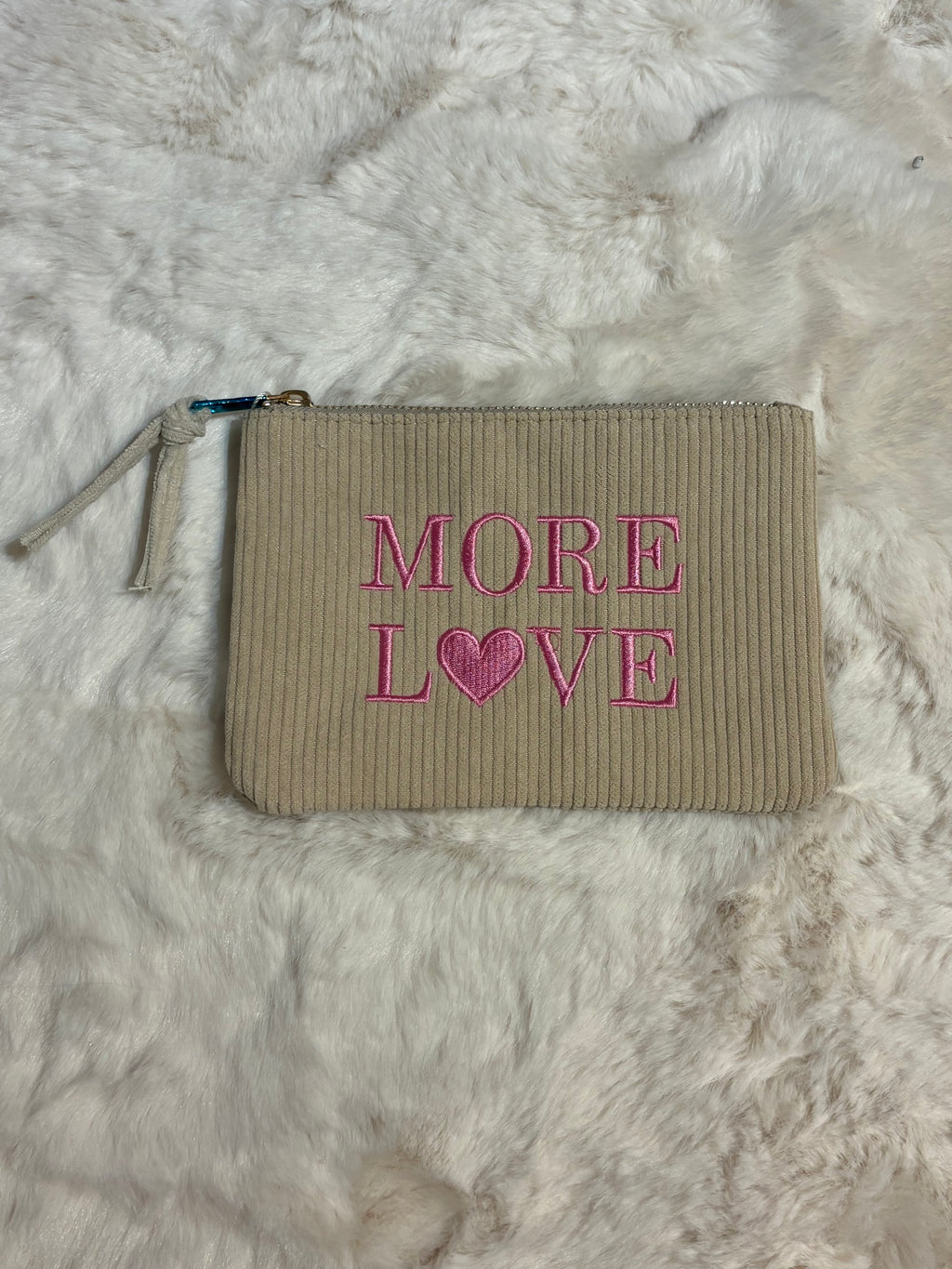 Pochette « More Love »