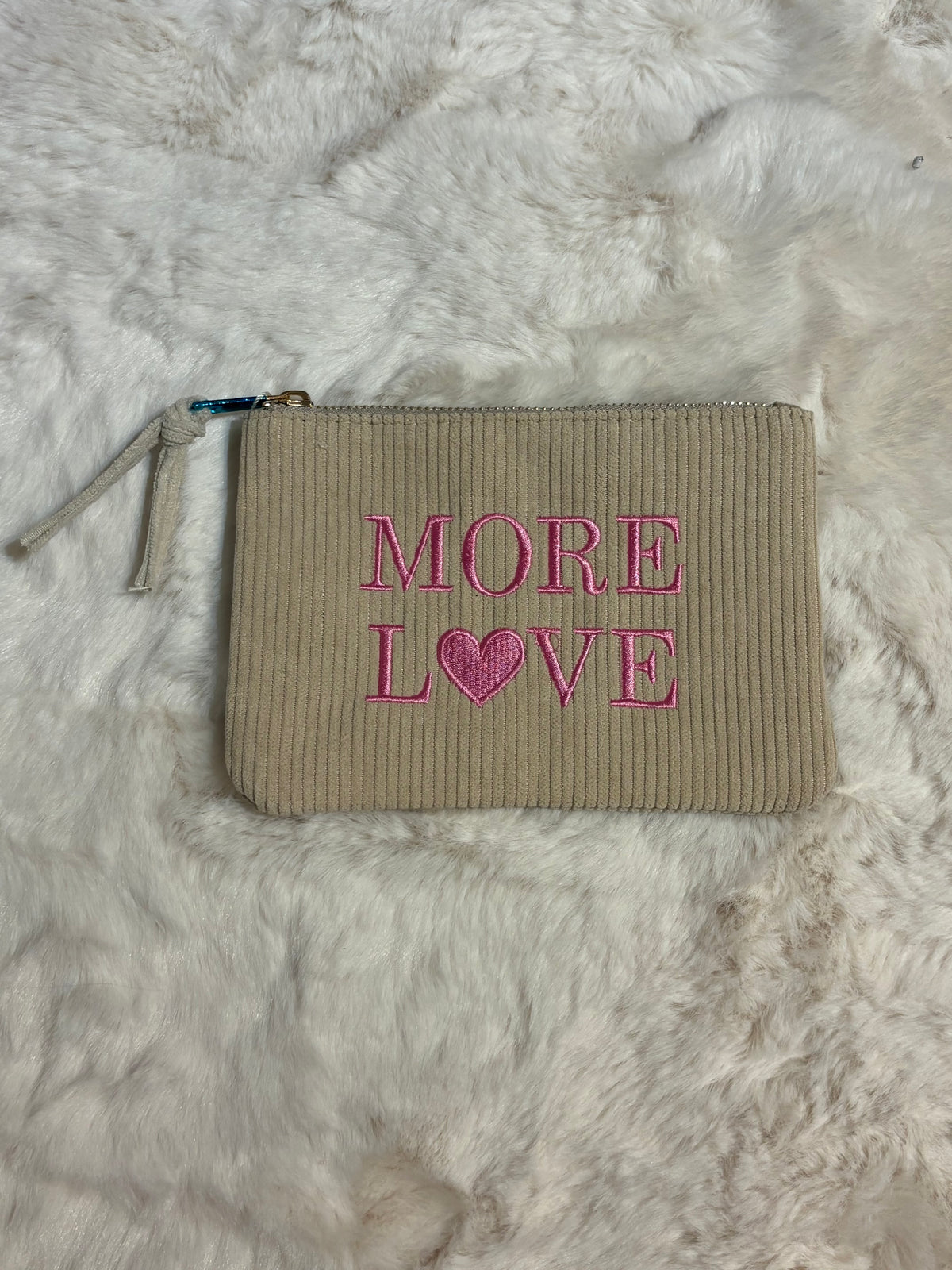 Pochette « More Love »